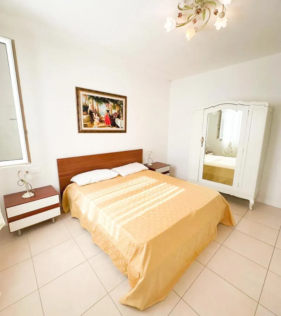 Villa Renzo- Parcheggio E Giardino Privati A Pochi Passi Dal Mare Lido di Jesolo